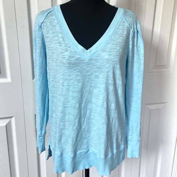 Mododoc V-Neck Sweater - Picture 4 of 16